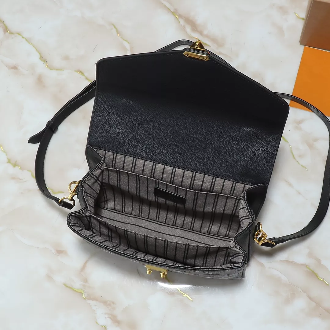 Louis Vuitton AAA Quality Messenger Bags For Women StreetReady 5646