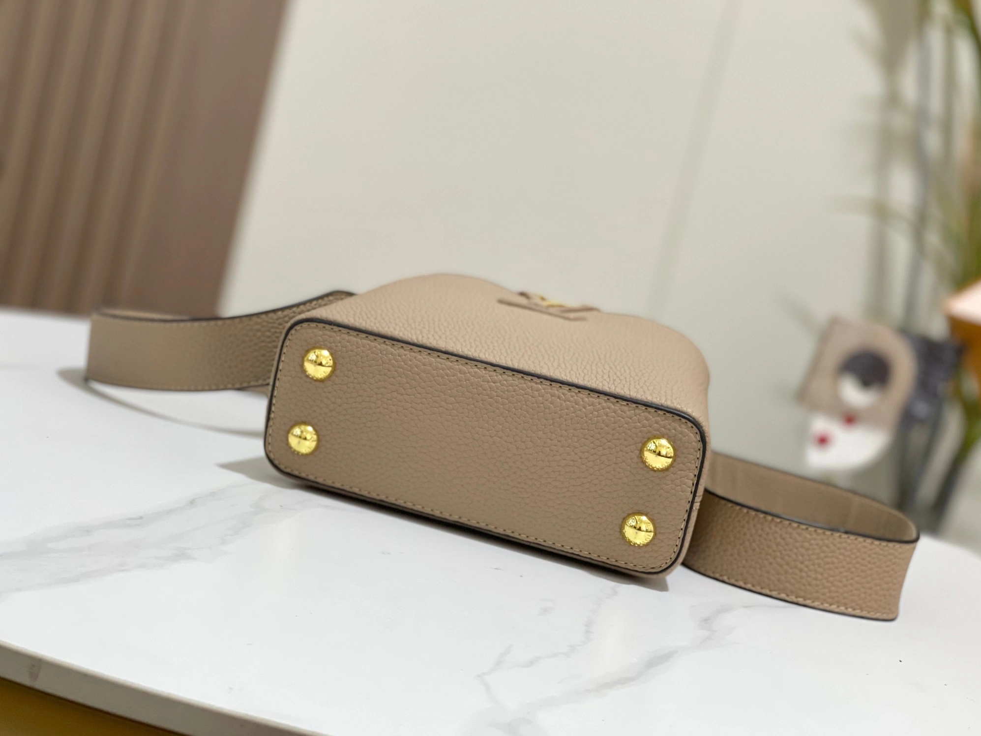 Louis Vuitton AAA Quality Messenger Bags For Women Unique 1924