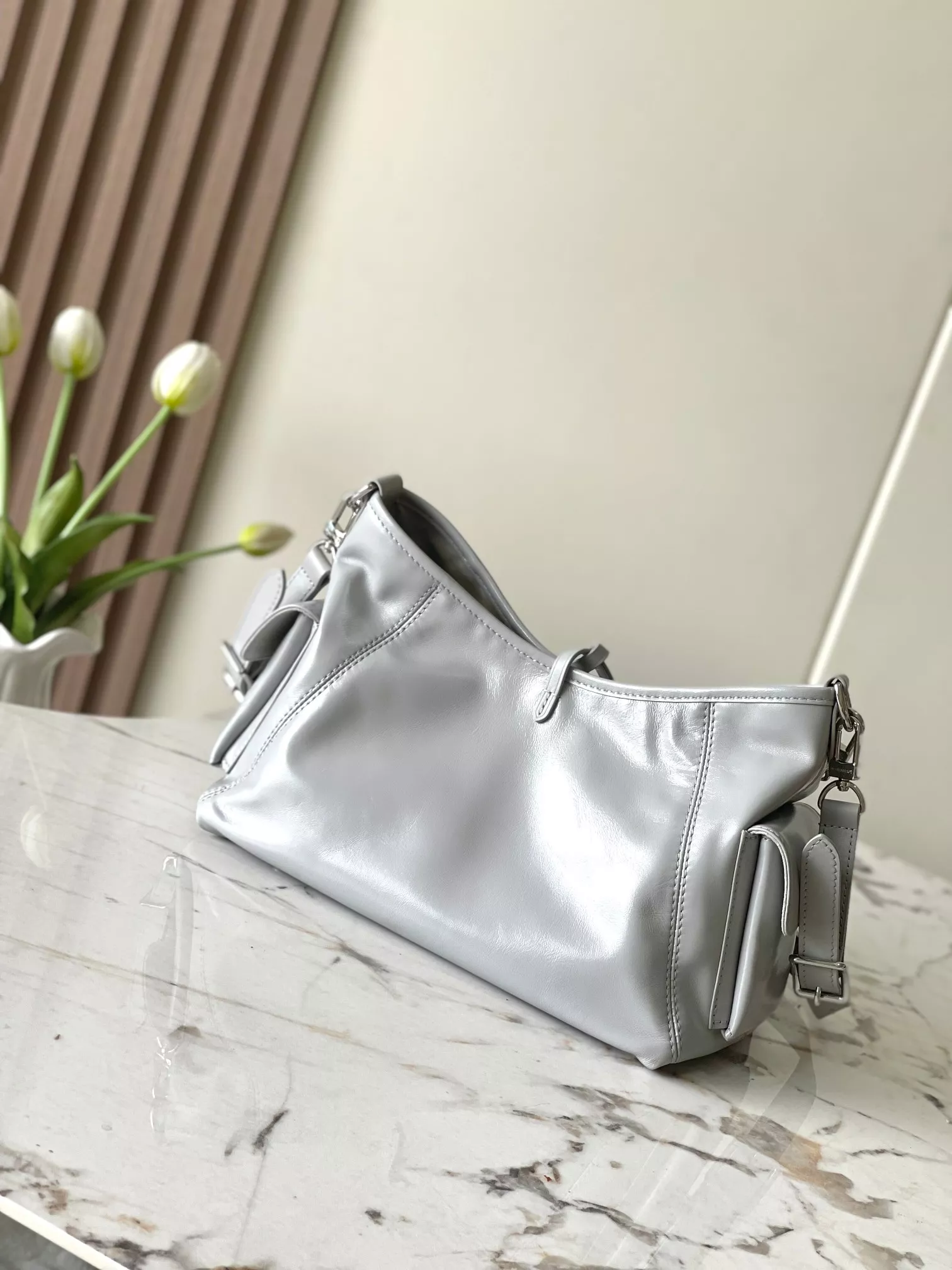 Louis Vuitton AAA Quality Messenger Bags For Women Unique 267