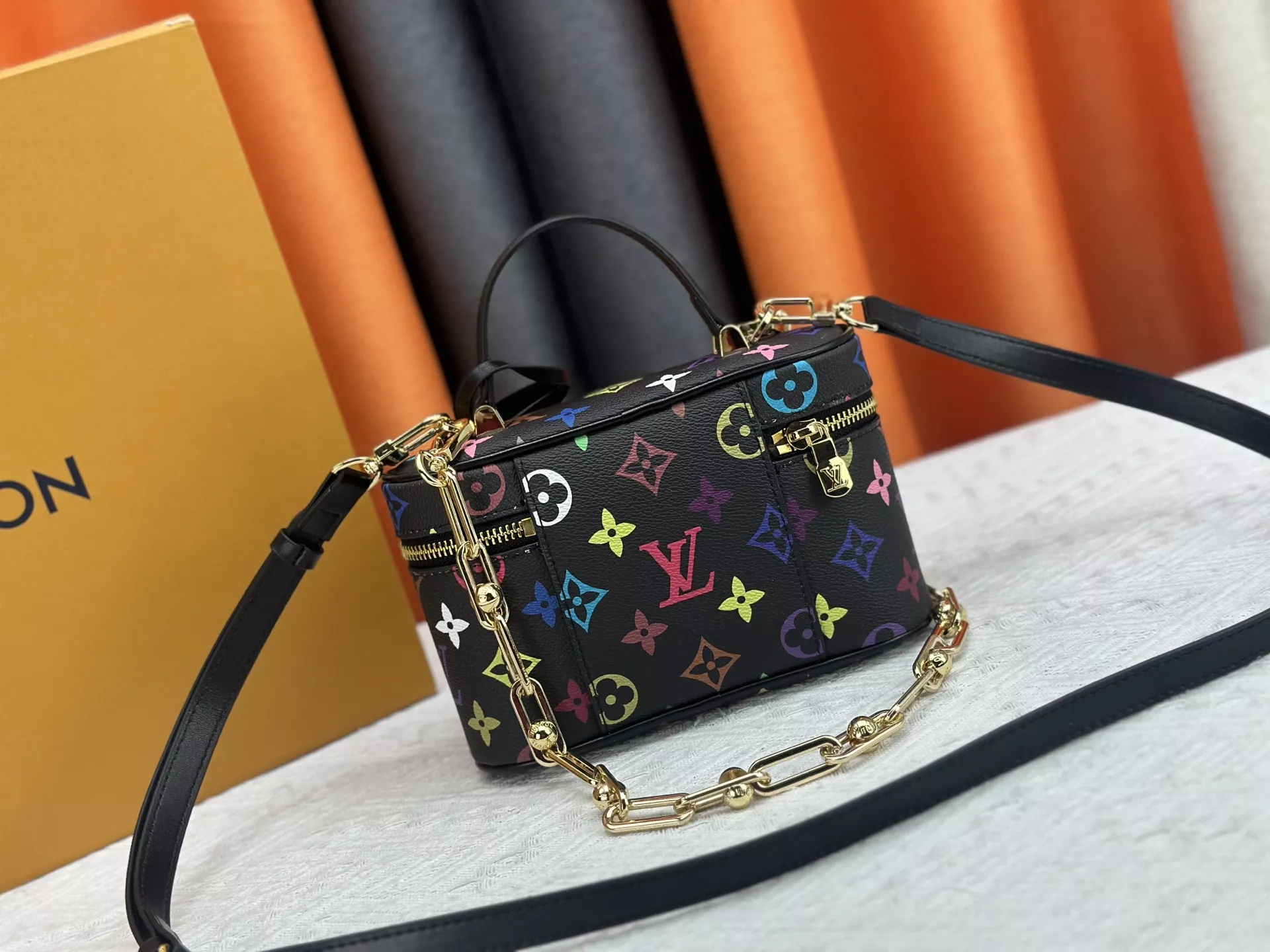 Louis Vuitton AAA Quality Messenger Bags For Women UrbanStyle 392