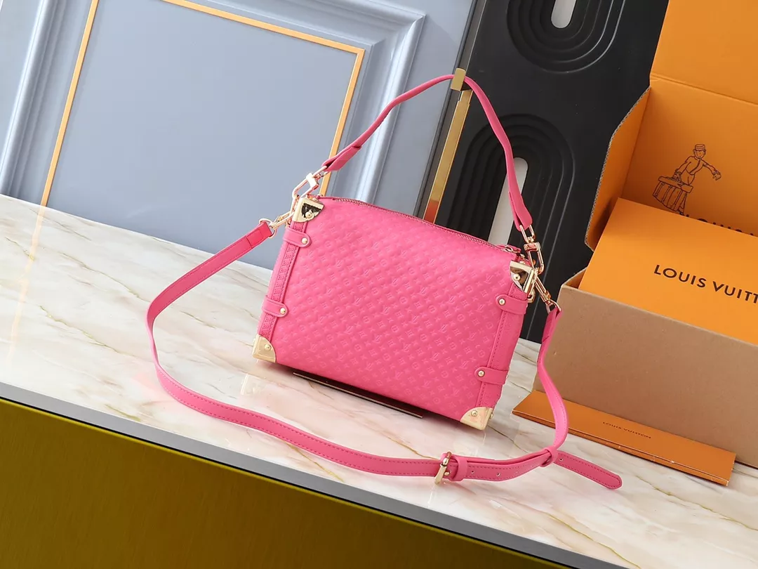 Louis Vuitton AAA Quality Messenger Bags For Women UrbanStyle 6462