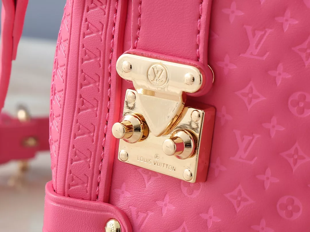 Louis Vuitton AAA Quality Messenger Bags For Women UrbanStyle 6462