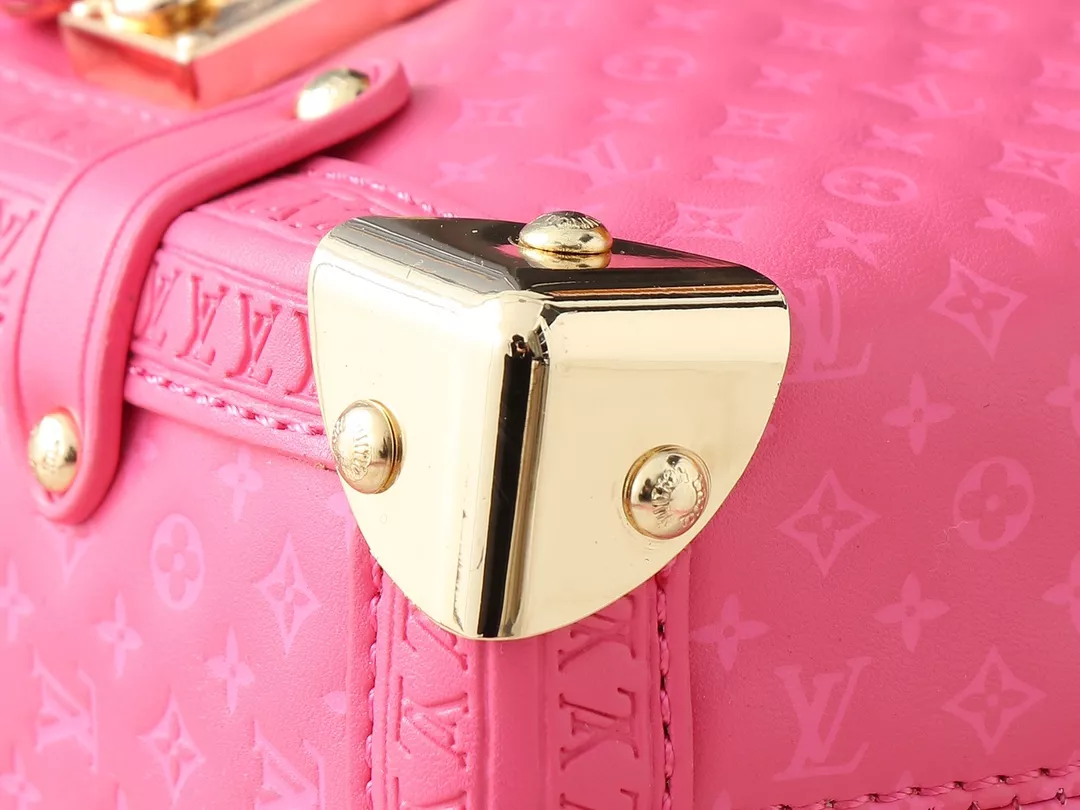 Louis Vuitton AAA Quality Messenger Bags For Women UrbanStyle 6462