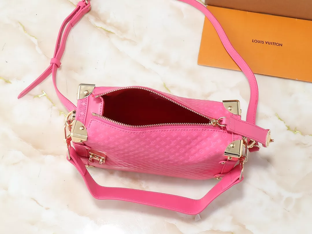 Louis Vuitton AAA Quality Messenger Bags For Women UrbanStyle 6462