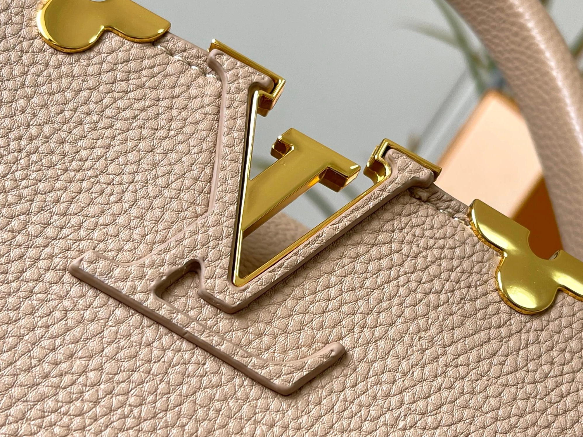 Louis Vuitton AAA Quality Messenger Bags For Women UrbanStyle 9135
