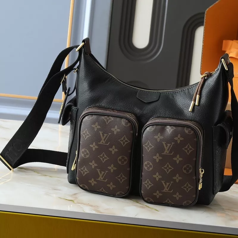 Louis Vuitton AAA Quality Messenger Bags For Women WellDesigned 8273