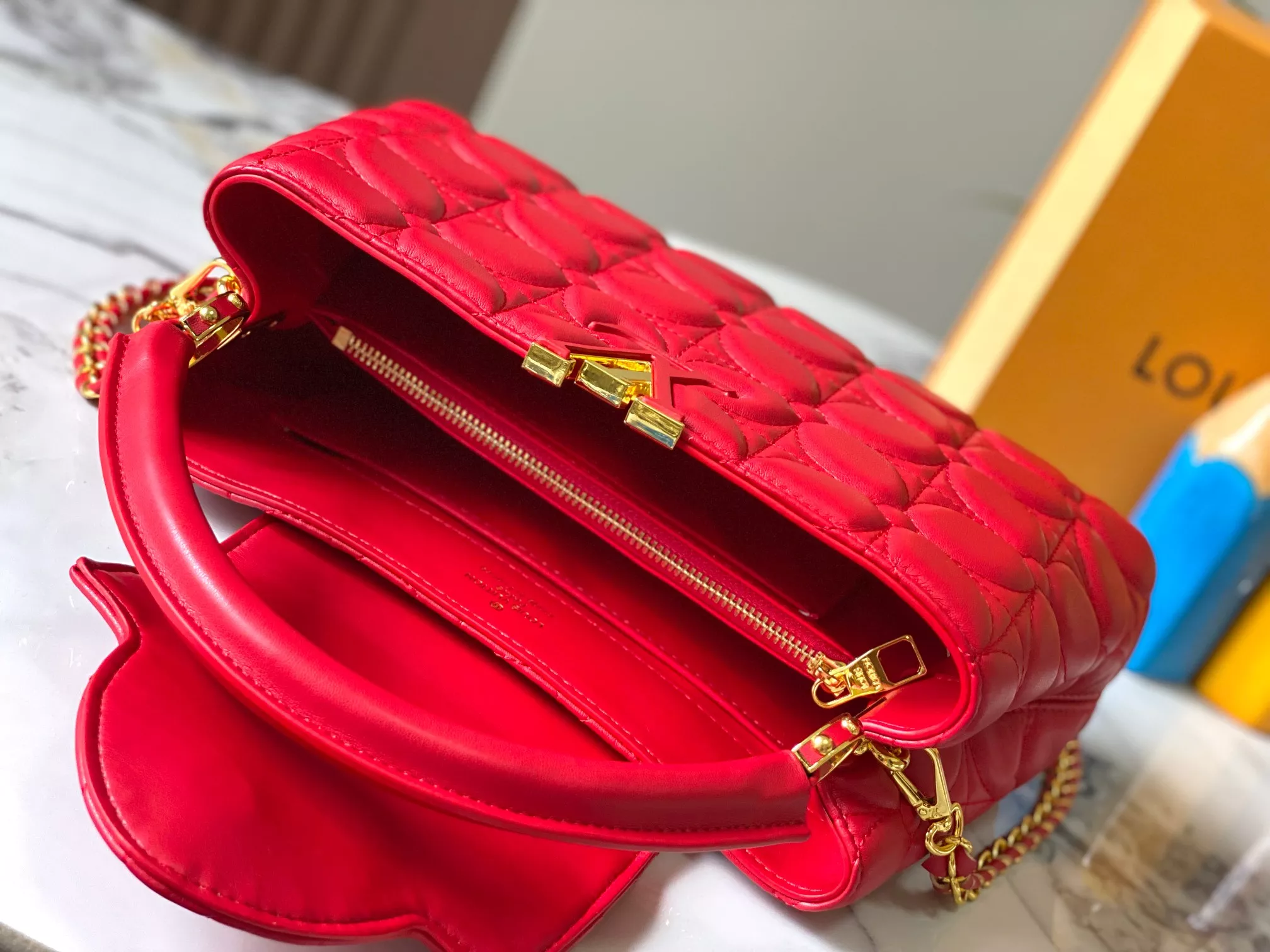 Louis Vuitton AAA Quality Messenger Bags For Women WellDesigned 8690
