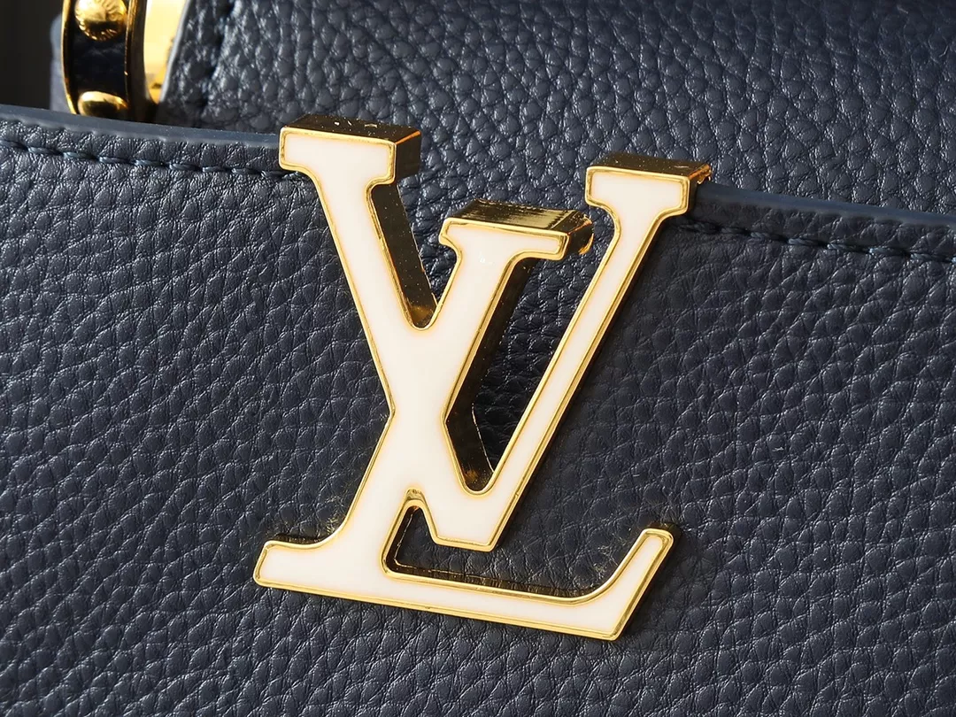 Louis Vuitton AAA Quality Messenger Bags In Navy For Women Flexible 2276