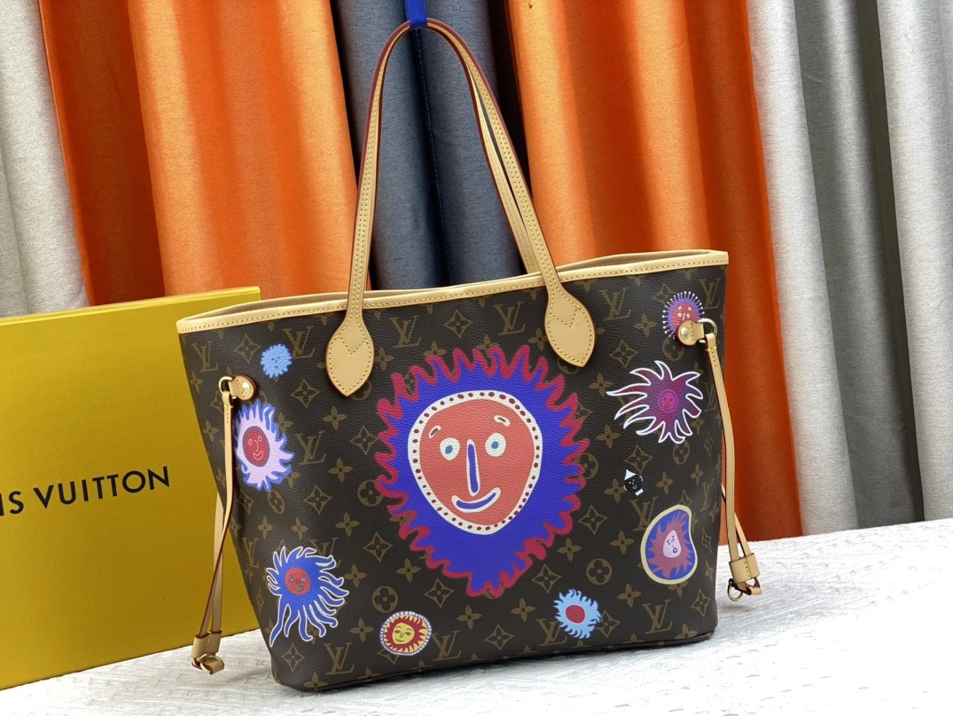 Louis Vuitton AAA Quality Shoulder Bags For Unisex Trendsetting 581