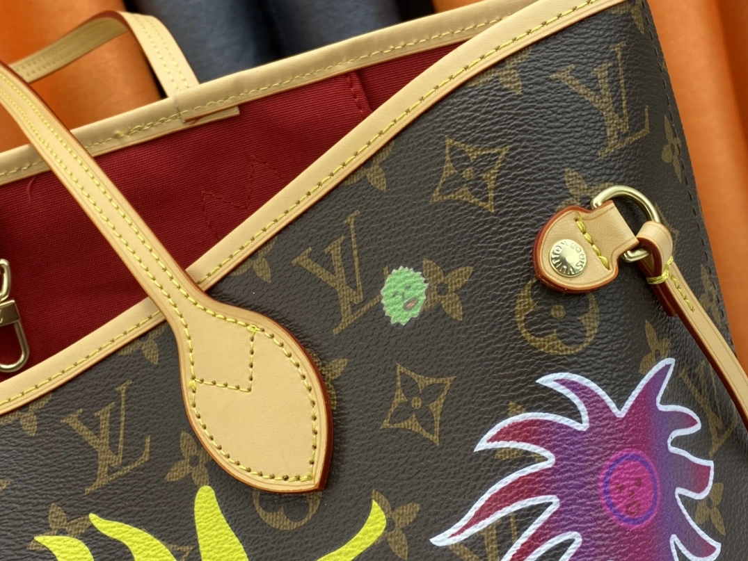 Louis Vuitton AAA Quality Shoulder Bags For Unisex Trendsetting 581