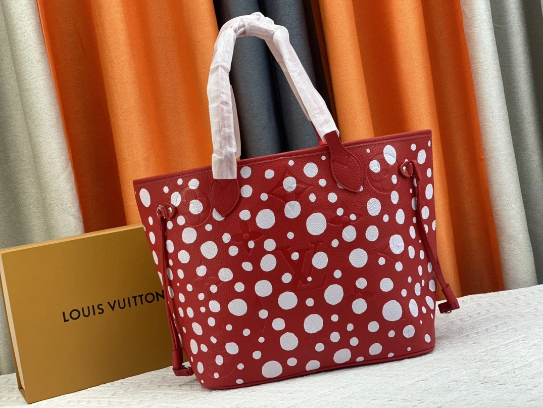 Louis Vuitton AAA Quality Shoulder Bags For Women AllSeason 1209