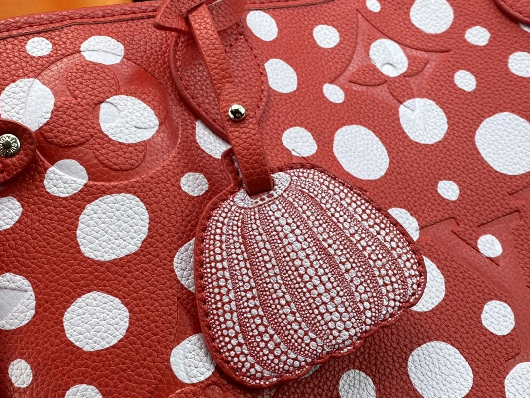 Louis Vuitton AAA Quality Shoulder Bags For Women AllSeason 1209