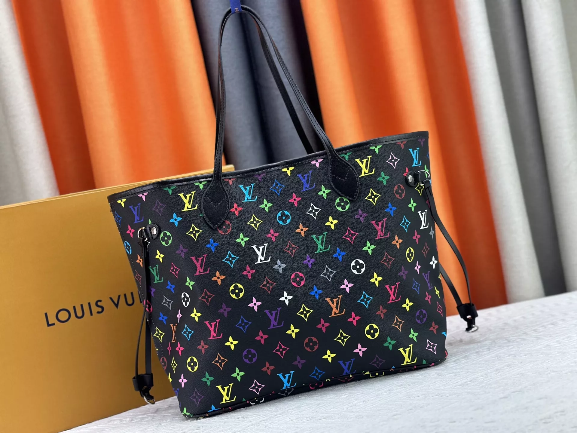 Louis Vuitton AAA Quality Shoulder Bags For Women AllSeason 5318