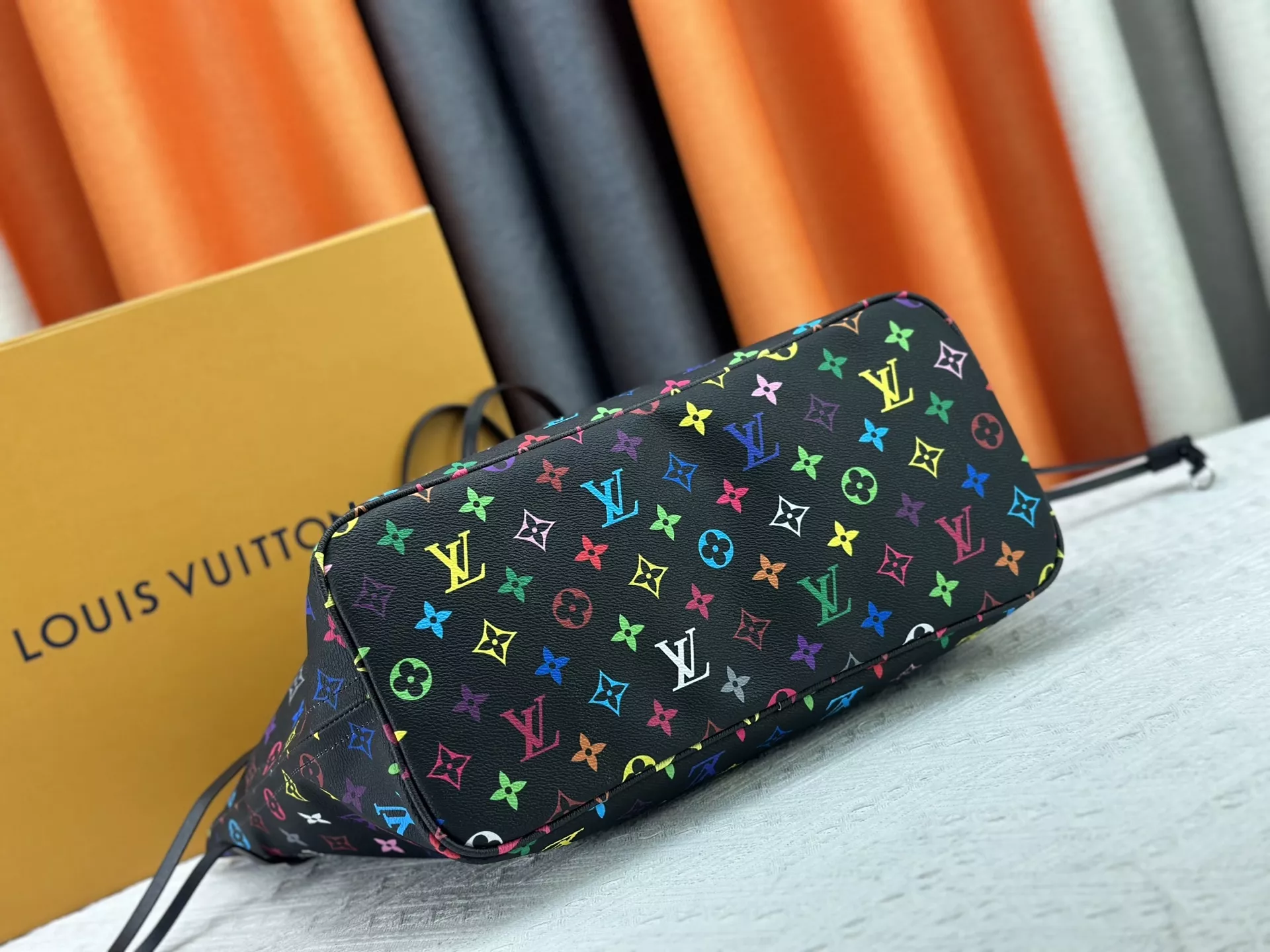 Louis Vuitton AAA Quality Shoulder Bags For Women AllSeason 5318