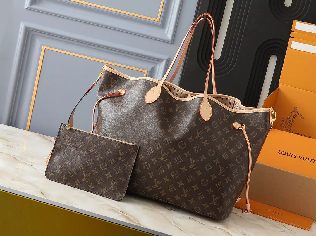 Louis Vuitton AAA Quality Shoulder Bags For Women AllSeason 9406