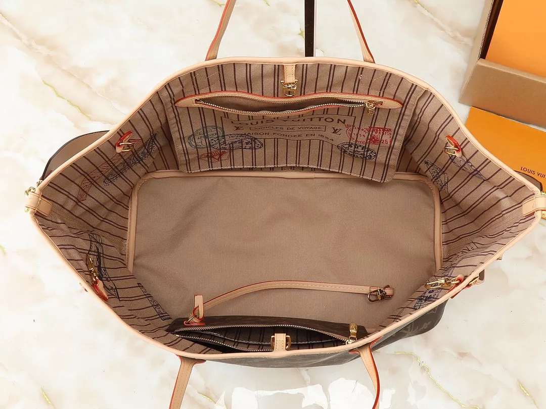 Louis Vuitton AAA Quality Shoulder Bags For Women AllSeason 9406