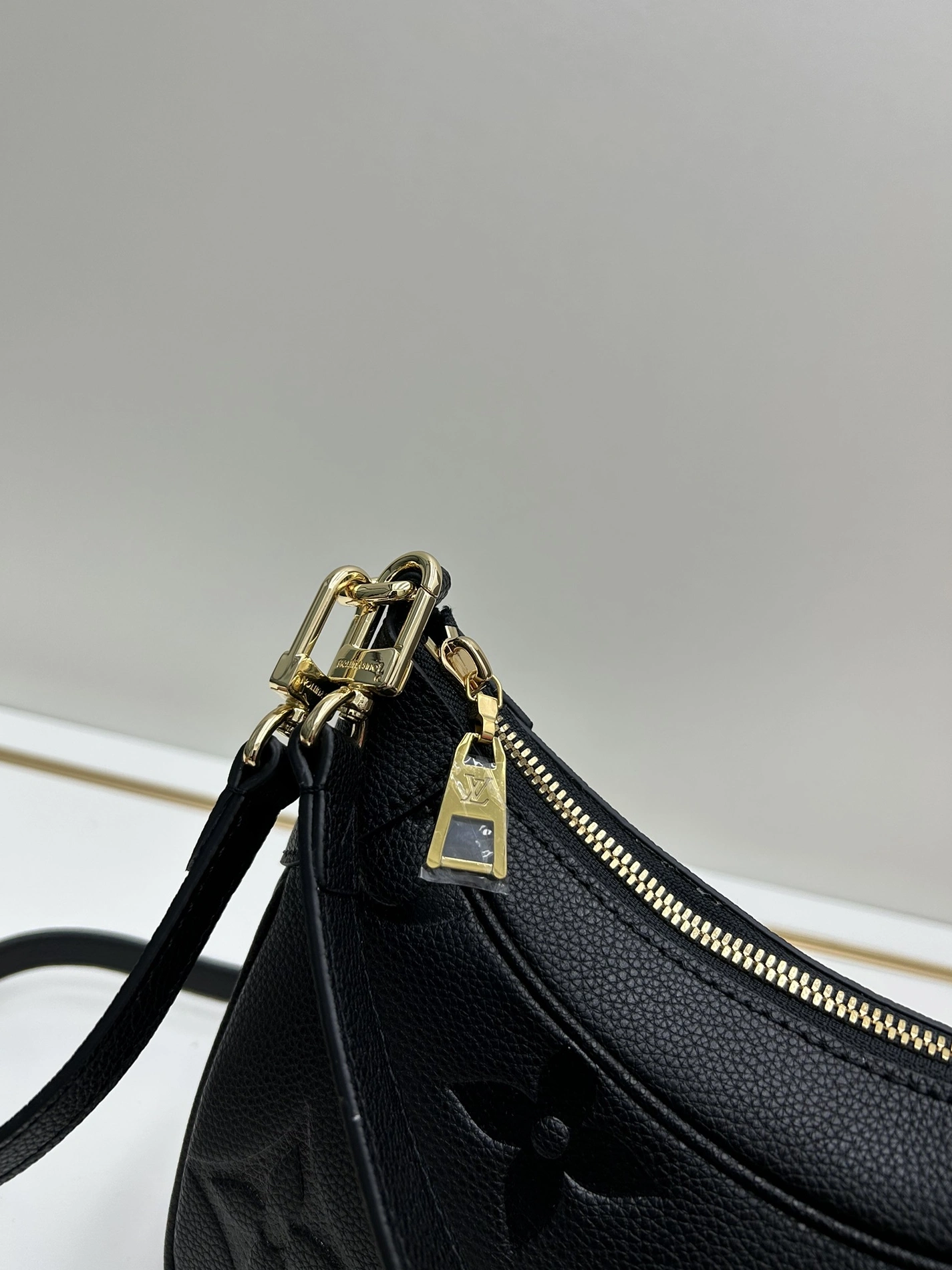 Louis Vuitton AAA Quality Shoulder Bags For Women BestValue 6032