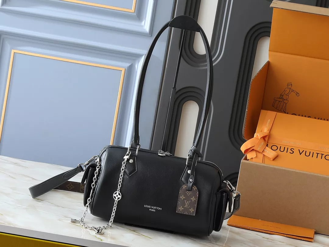 Louis Vuitton AAA Quality Shoulder Bags For Women Bright 6182