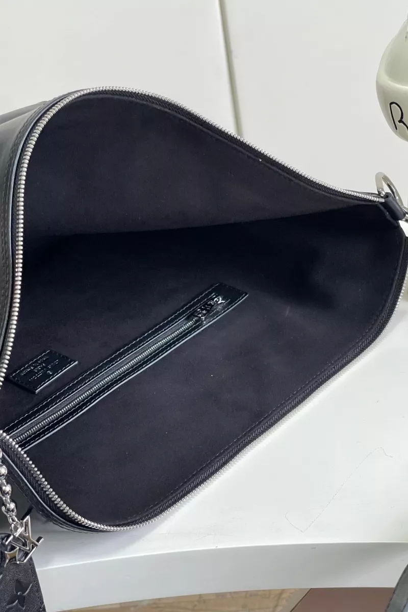 Louis Vuitton AAA Quality Shoulder Bags For Women Classic 9530