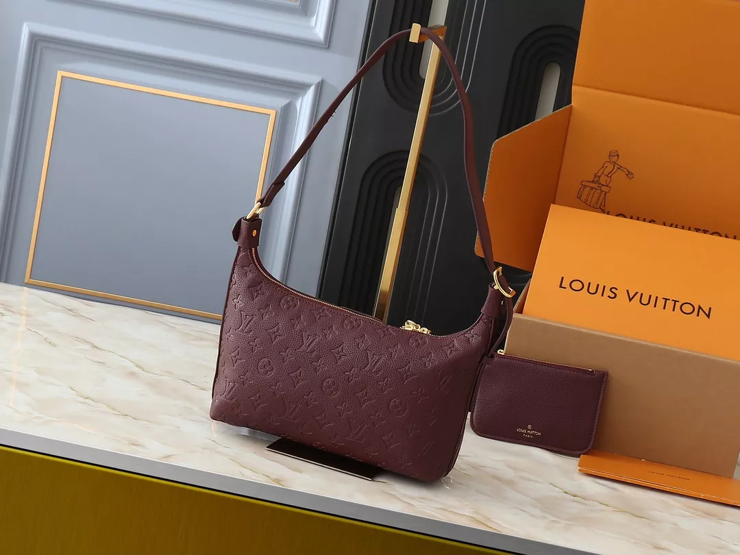 Louis Vuitton AAA Quality Shoulder Bags For Women Comfortable 3920