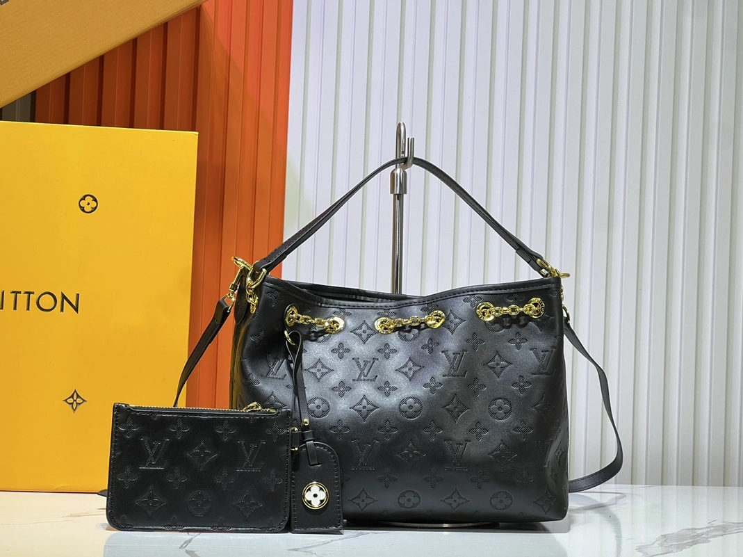 Louis Vuitton AAA Quality Shoulder Bags For Women Comfortable 7444