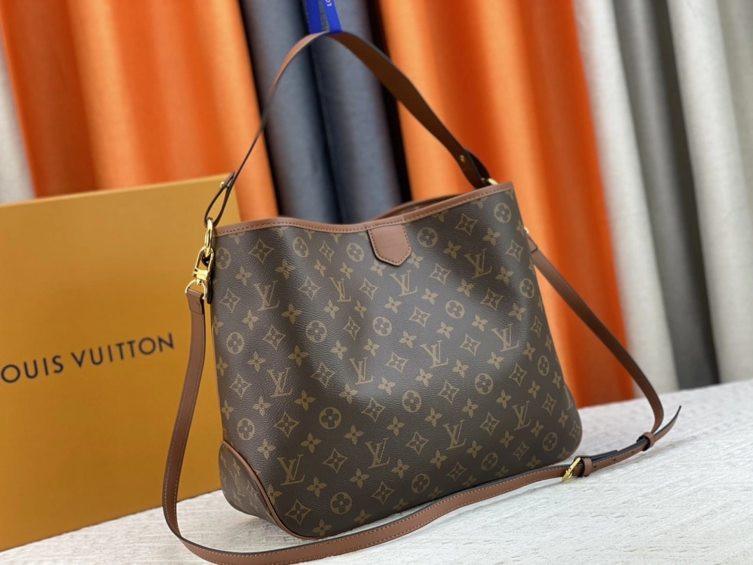 Louis Vuitton AAA Quality Shoulder Bags For Women Compact 887