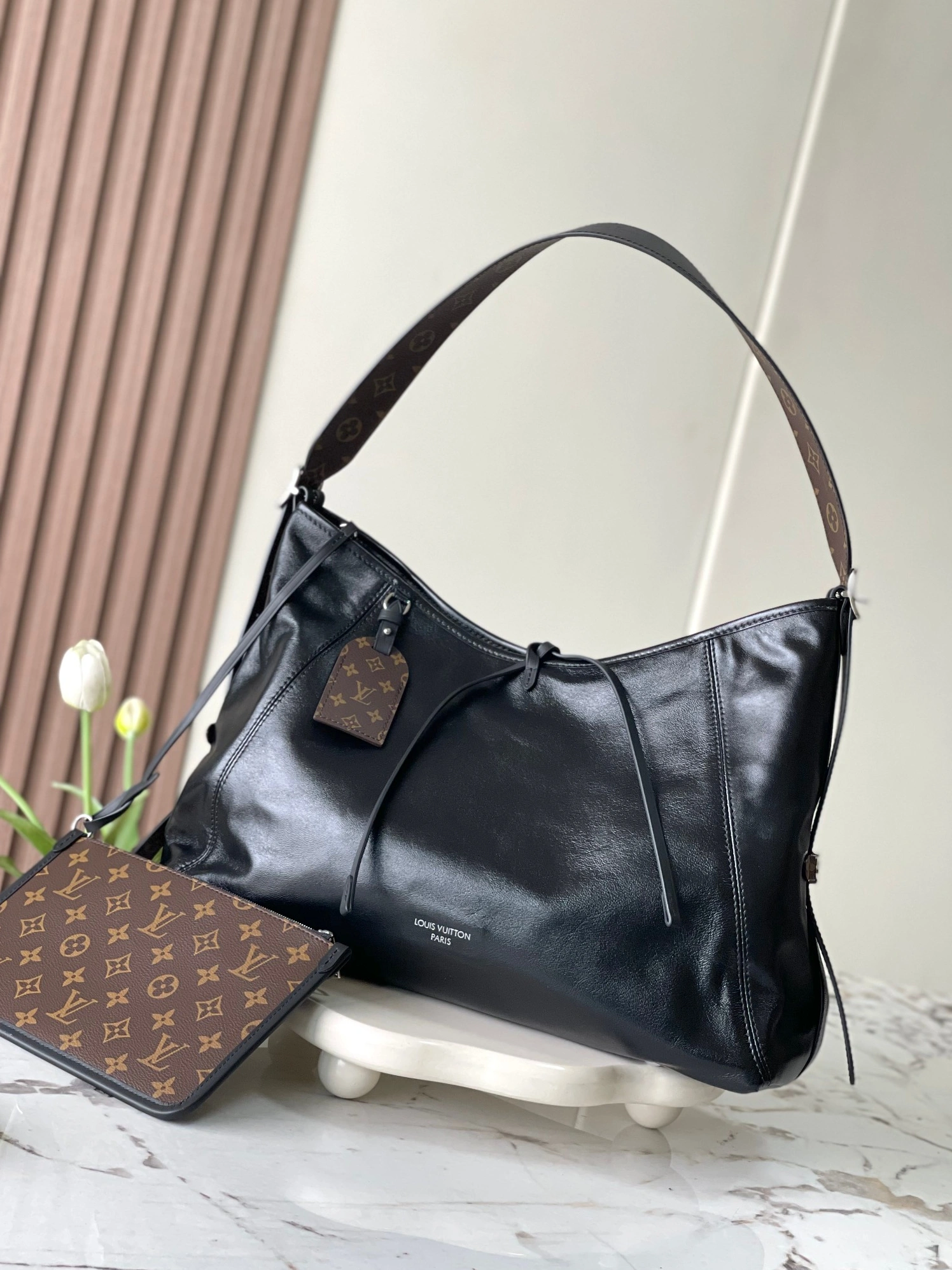 Louis Vuitton AAA Quality Shoulder Bags For Women Compact 9314