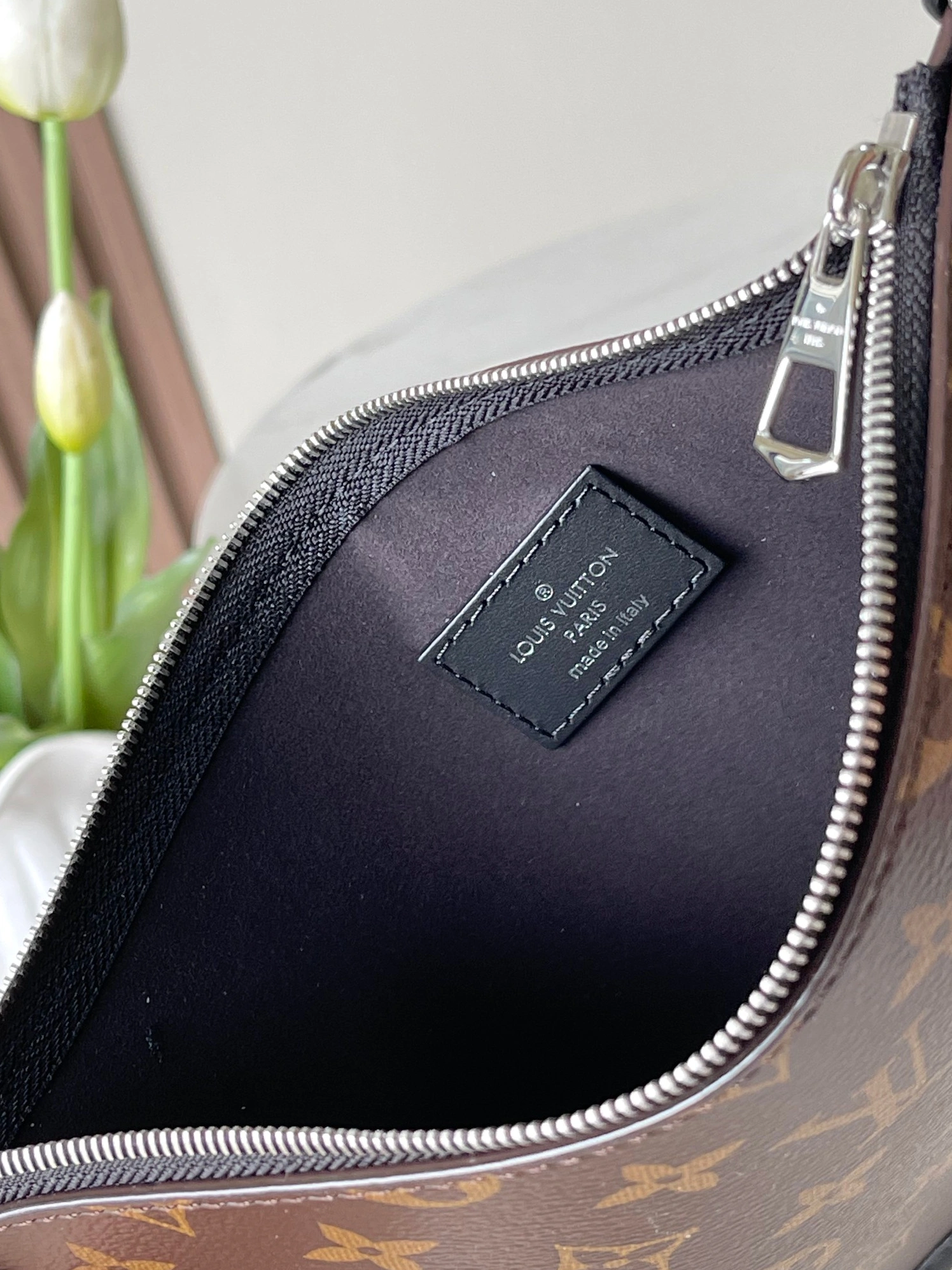 Louis Vuitton AAA Quality Shoulder Bags For Women Compact 9314