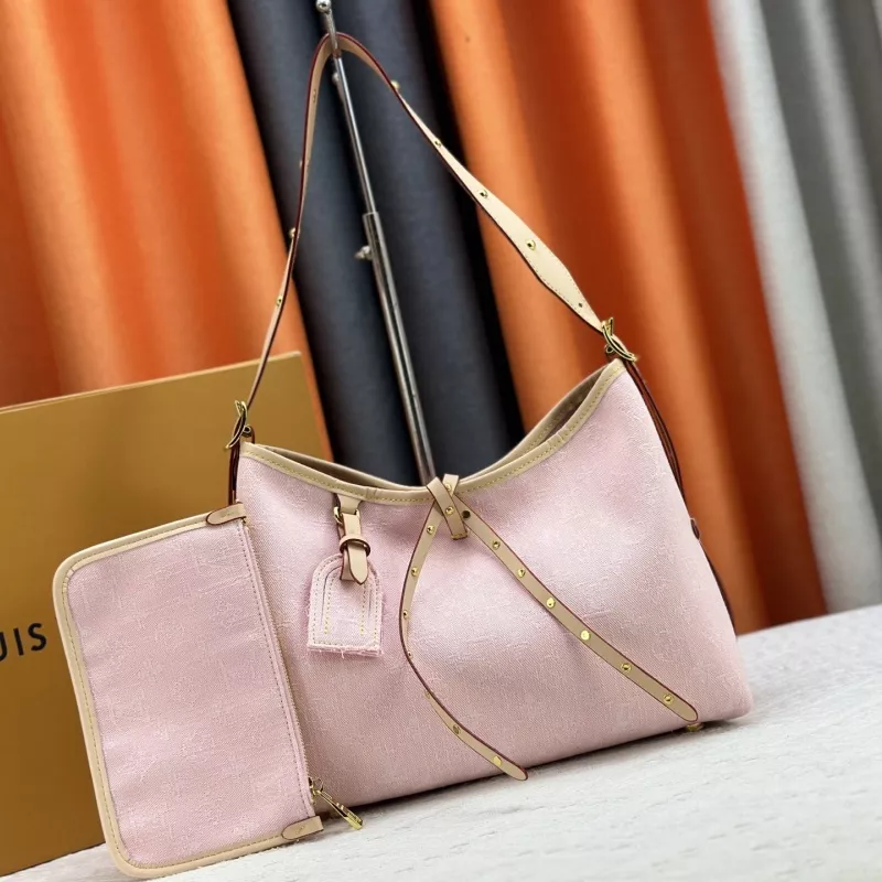 Louis Vuitton AAA Quality Shoulder Bags For Women DailyWear 4096