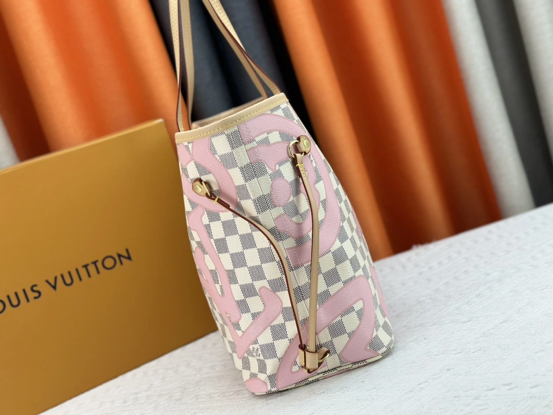 Louis Vuitton AAA Quality Shoulder Bags For Women DailyWear 6252
