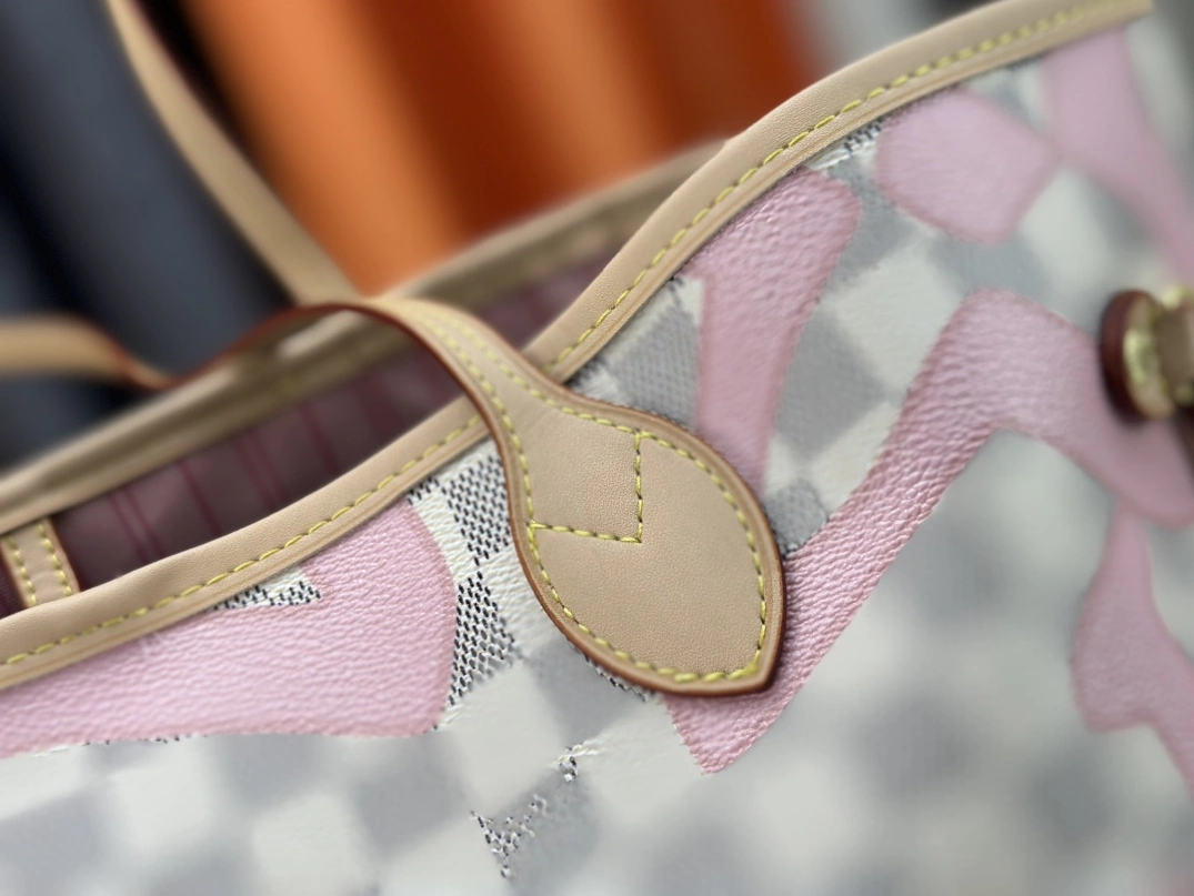 Louis Vuitton AAA Quality Shoulder Bags For Women DailyWear 6252