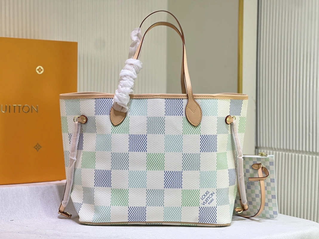 Louis Vuitton AAA Quality Shoulder Bags For Women DailyWear 9058