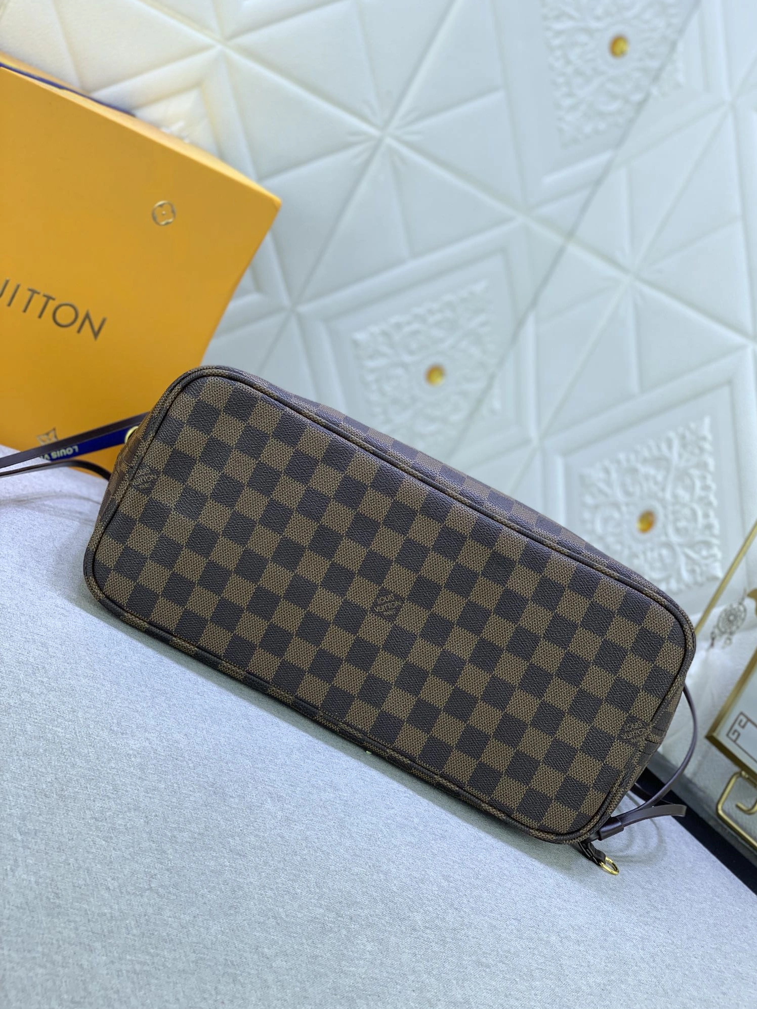 Louis Vuitton AAA Quality Shoulder Bags For Women EasyMatch 3540