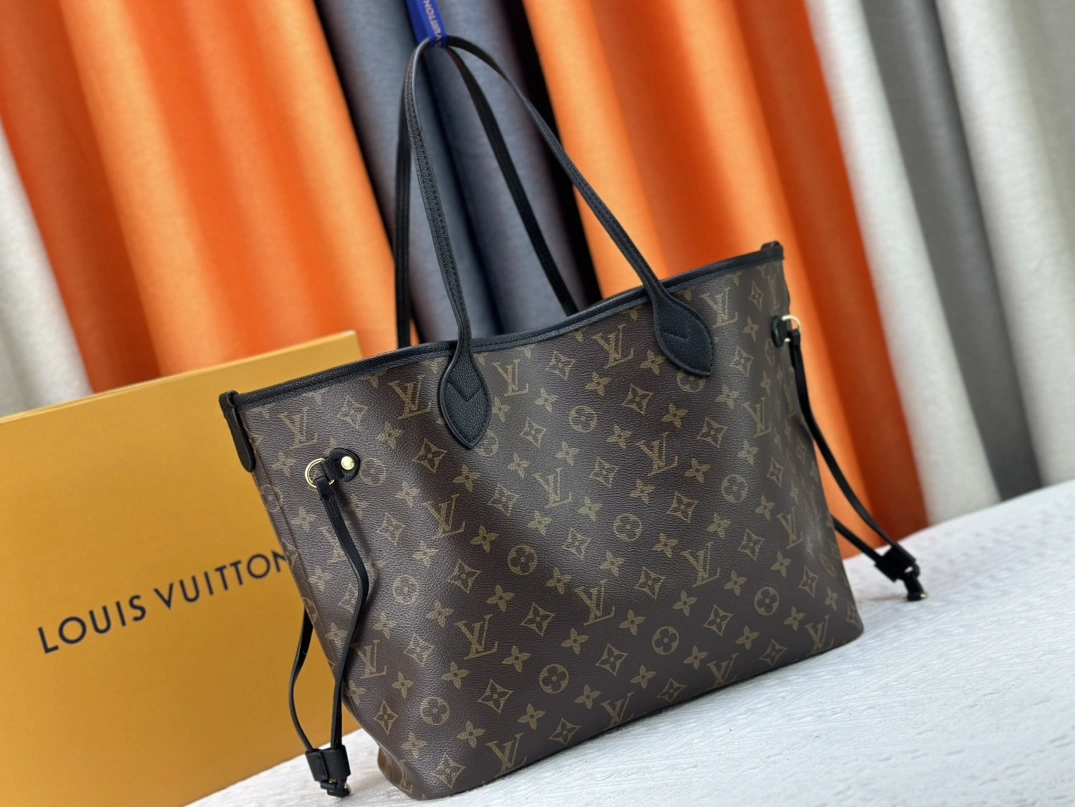 Louis Vuitton AAA Quality Shoulder Bags For Women EasyMatch 7369