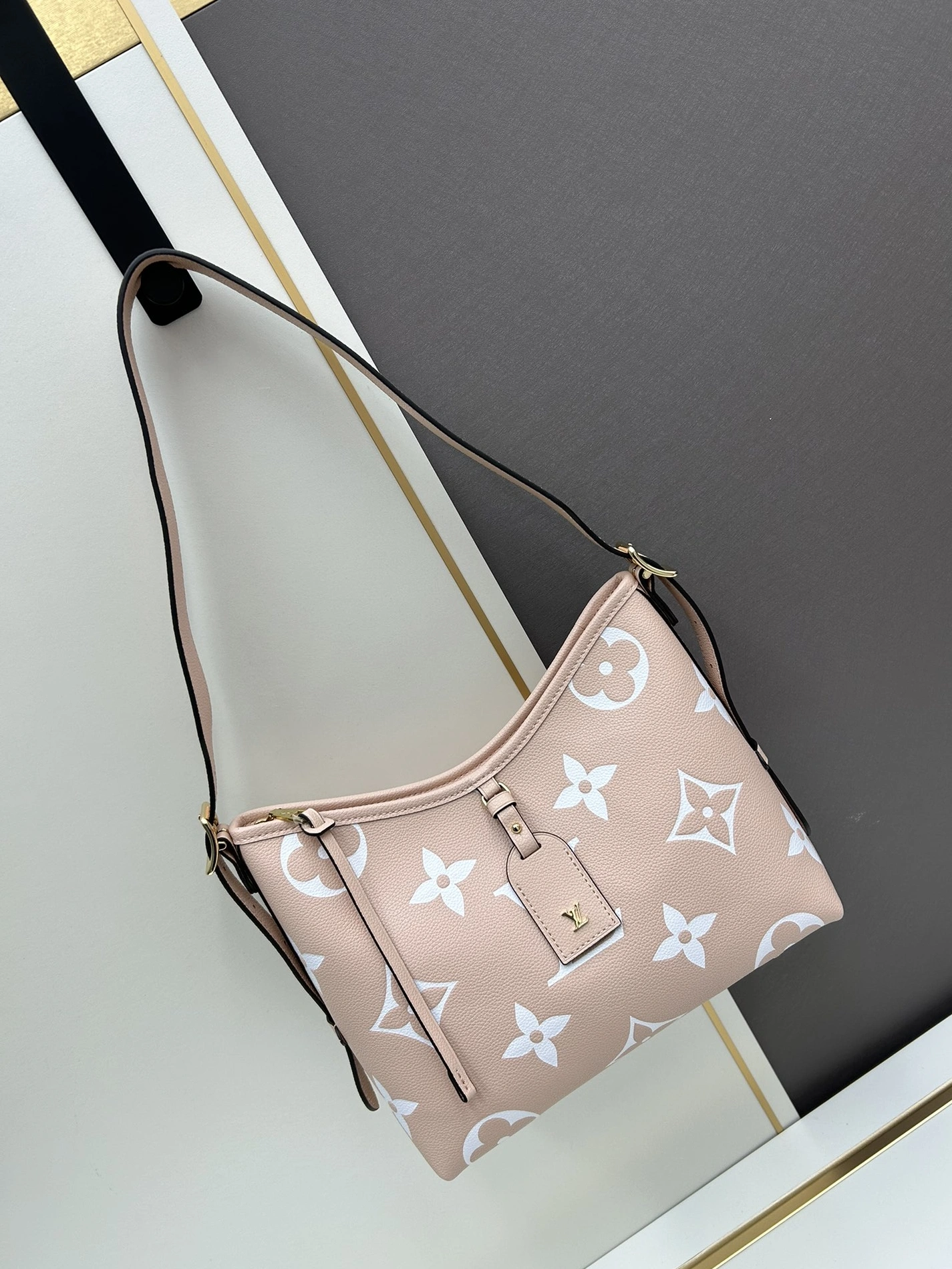 Louis Vuitton AAA Quality Shoulder Bags For Women Efficient 325