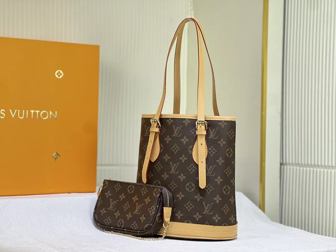 Louis Vuitton AAA Quality Shoulder Bags For Women Efficient 5303
