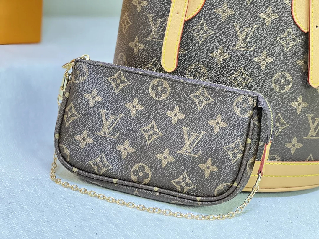 Louis Vuitton AAA Quality Shoulder Bags For Women Efficient 5303