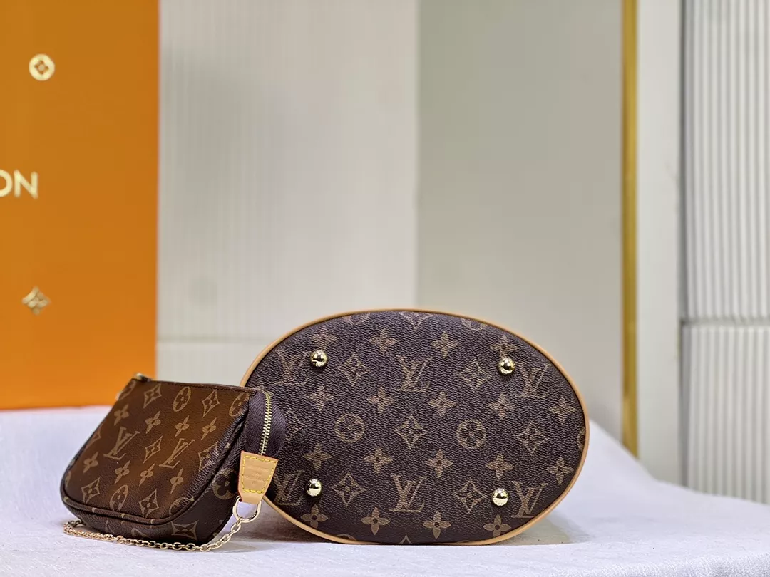 Louis Vuitton AAA Quality Shoulder Bags For Women Efficient 5303