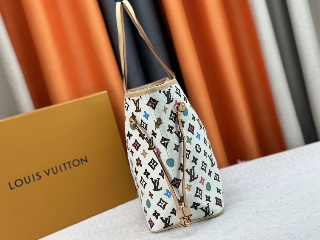 Louis Vuitton AAA Quality Shoulder Bags For Women Efficient 8658