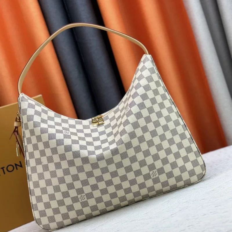 Louis Vuitton AAA Quality Shoulder Bags For Women EyeCatching 8639