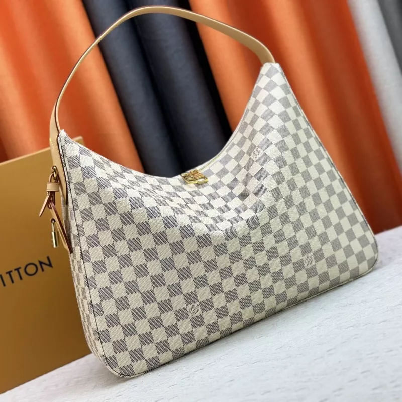 Louis Vuitton AAA Quality Shoulder Bags For Women EyeCatching 8639