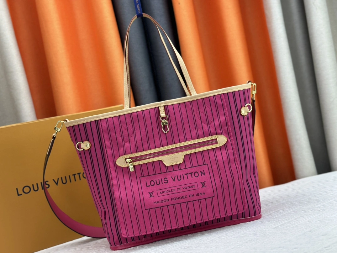 Louis Vuitton AAA Quality Shoulder Bags For Women Fashionable 5623