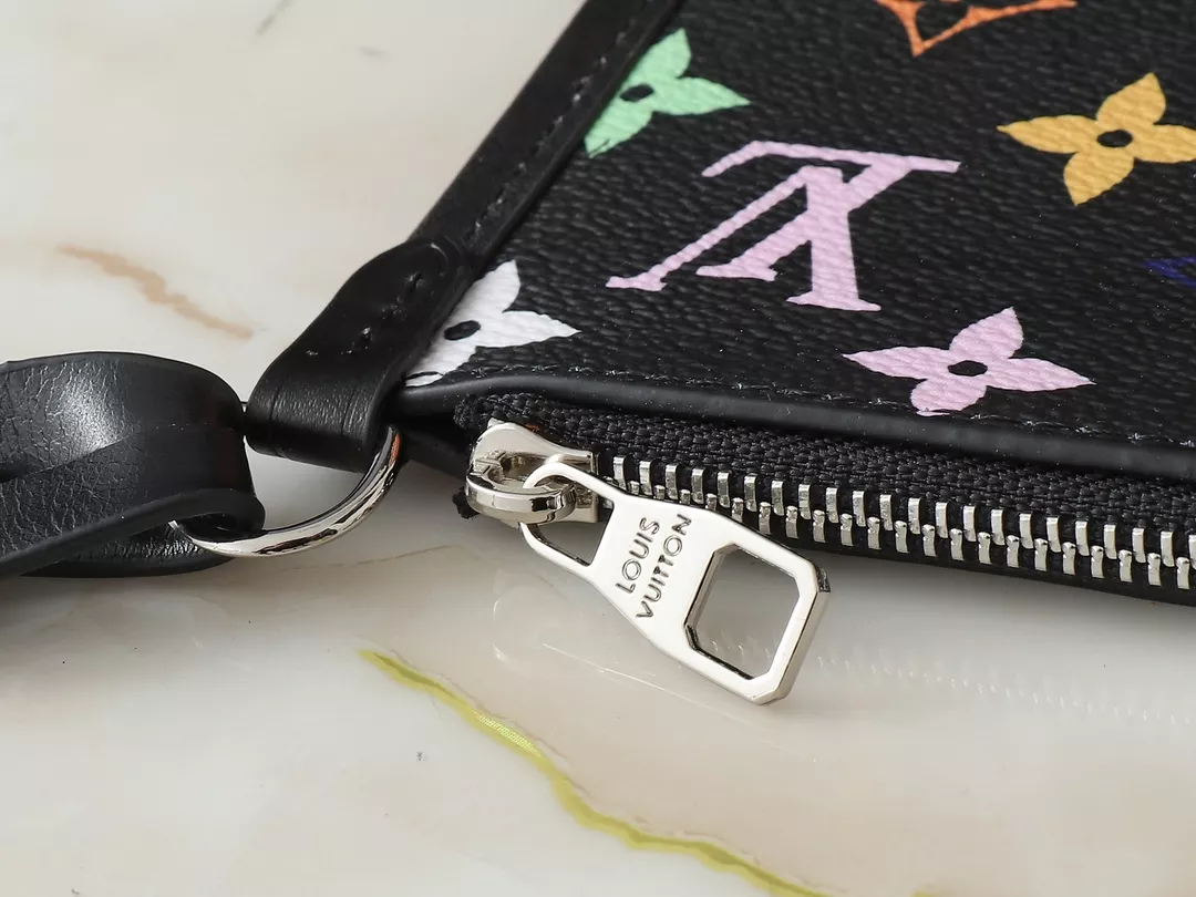 Louis Vuitton AAA Quality Shoulder Bags For Women Flexible 4684