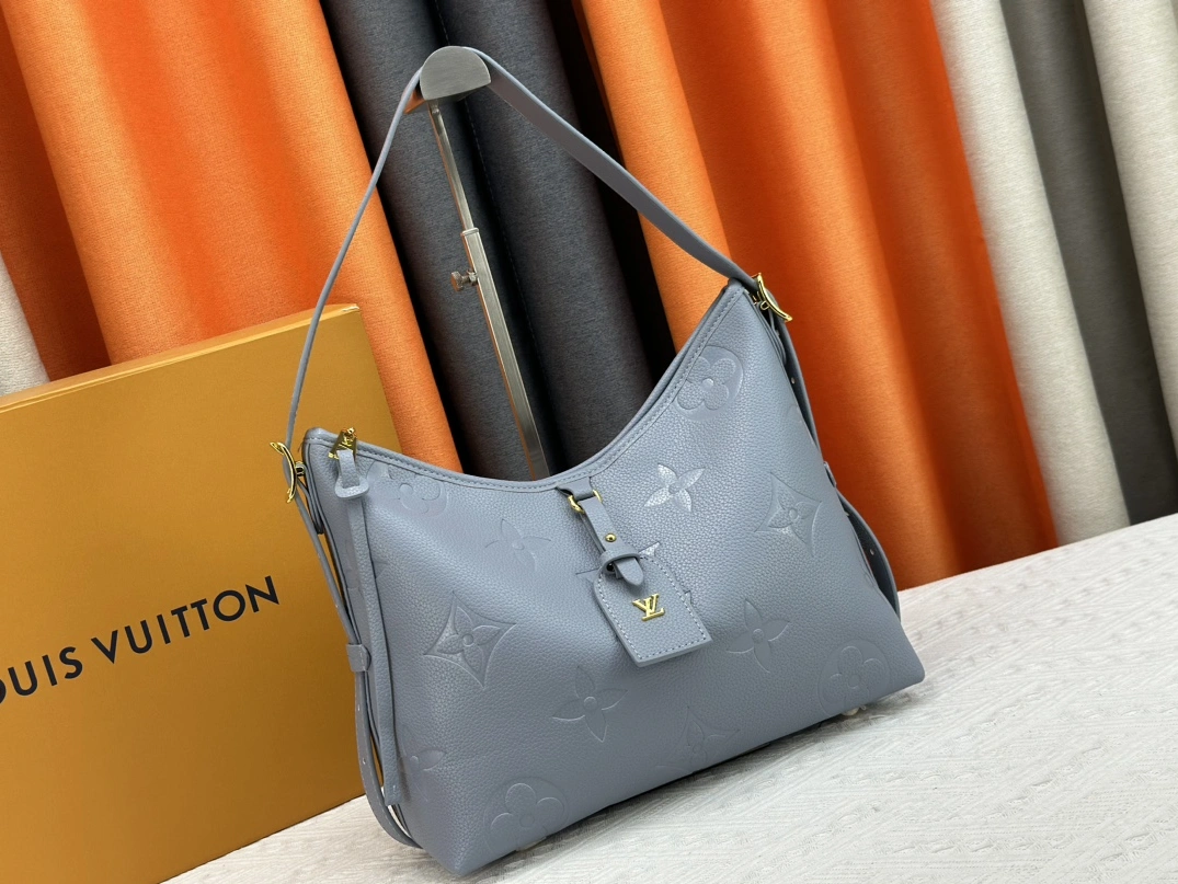 Louis Vuitton AAA Quality Shoulder Bags For Women GoAnywhere 1213