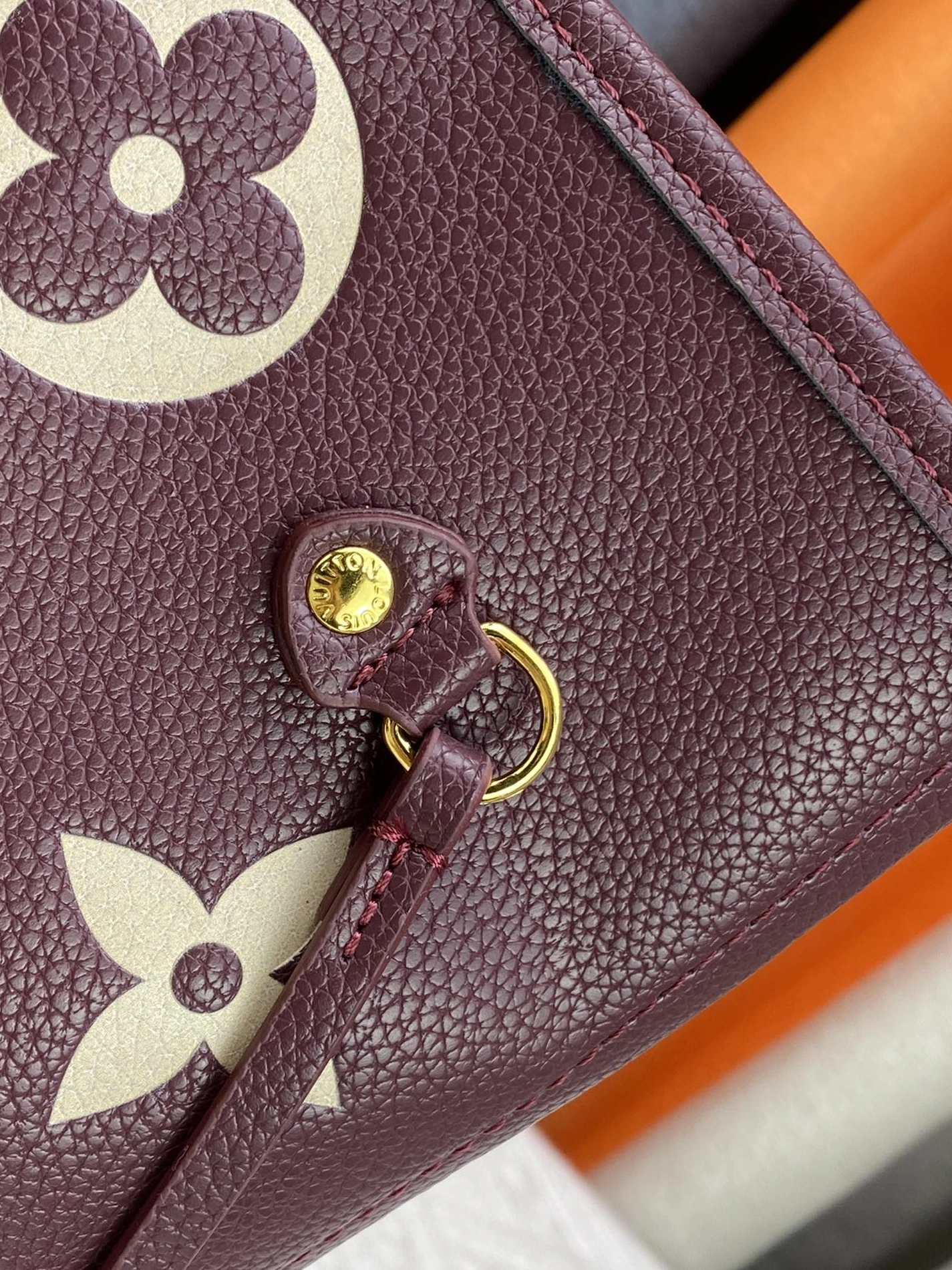 Louis Vuitton AAA Quality Shoulder Bags For Women GoAnywhere 299