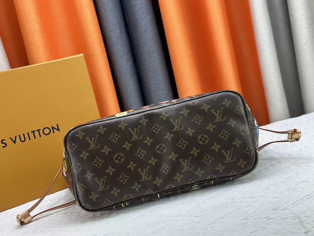 Louis Vuitton AAA Quality Shoulder Bags For Women GoodFit 3688