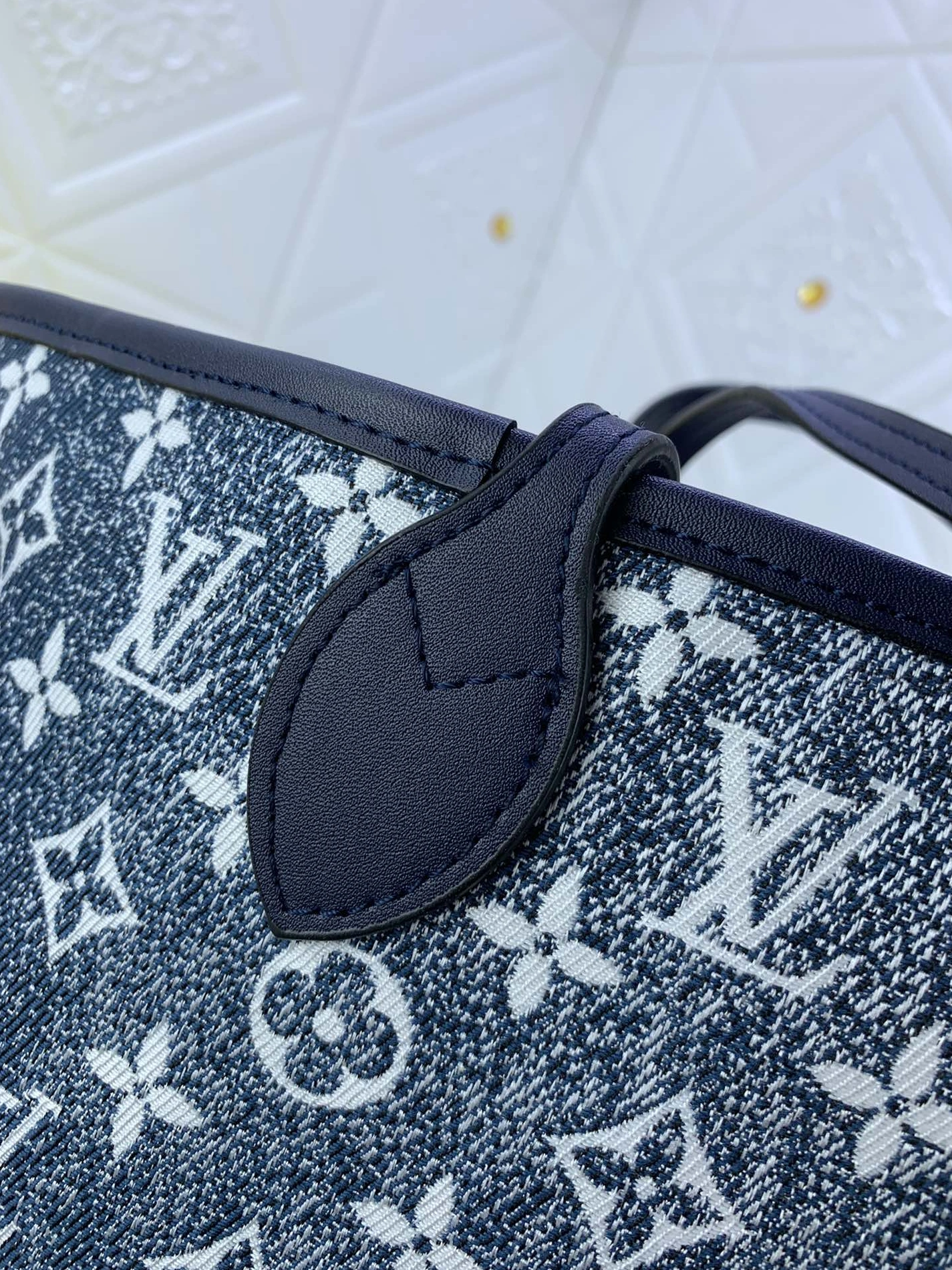 Louis Vuitton AAA Quality Shoulder Bags For Women GoodFit 7419