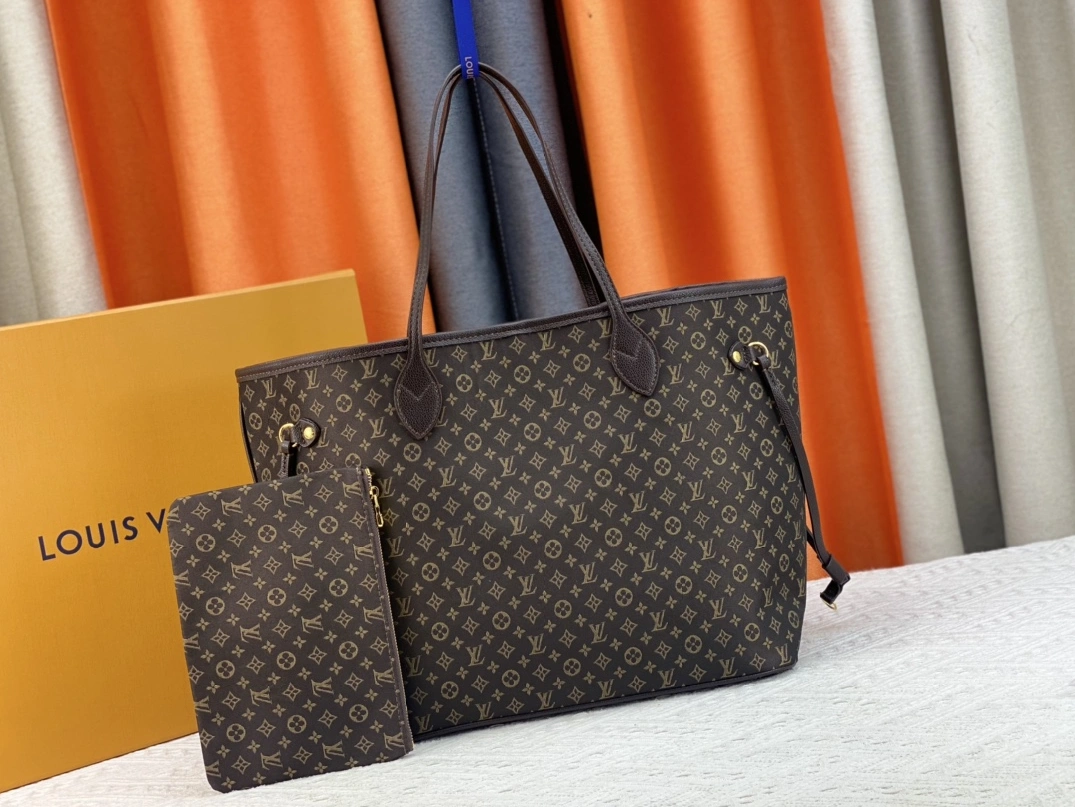 Louis Vuitton AAA Quality Shoulder Bags For Women Lightweight 3519