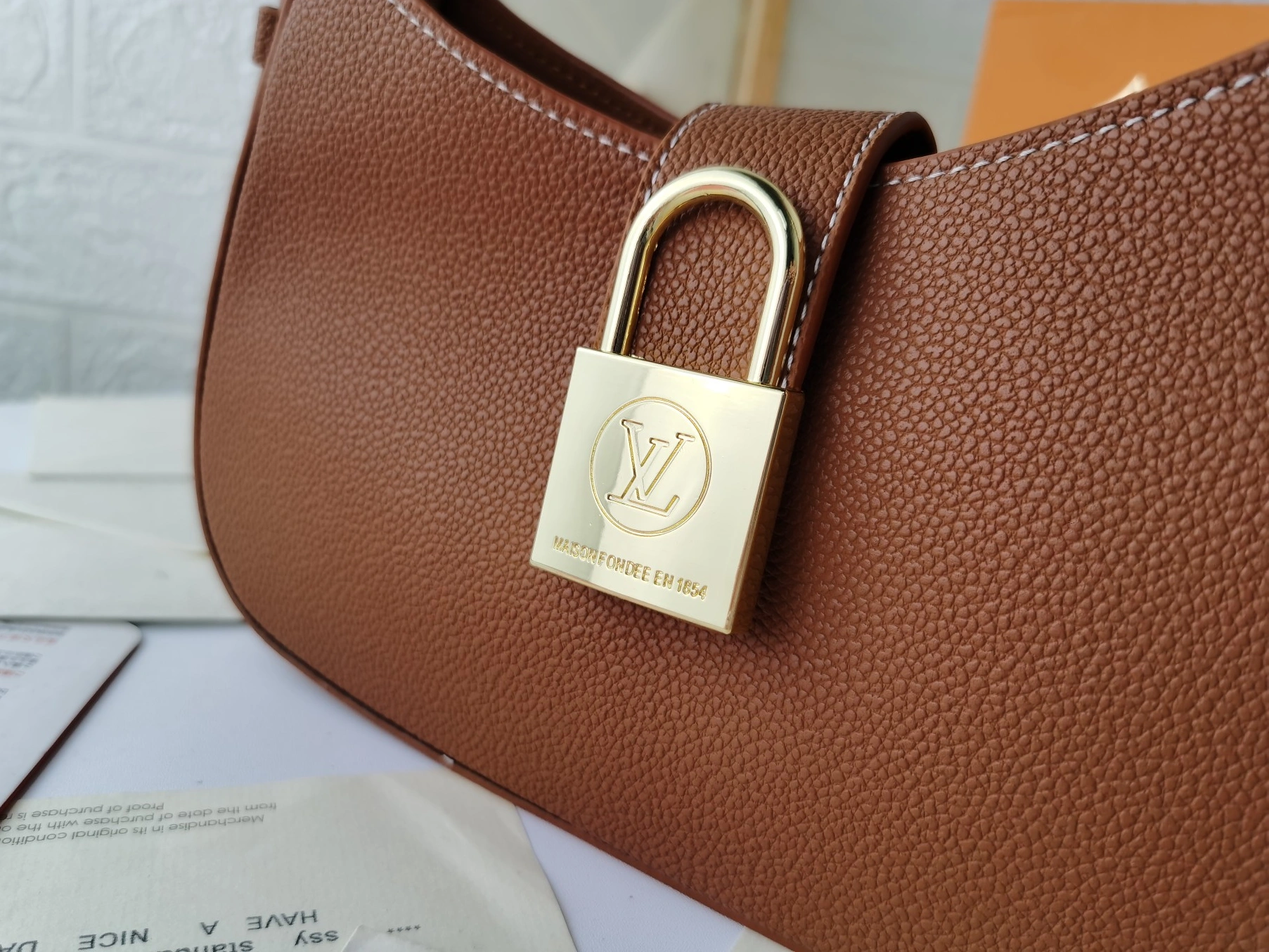 Louis Vuitton AAA Quality Shoulder Bags For Women Lightweight 4757