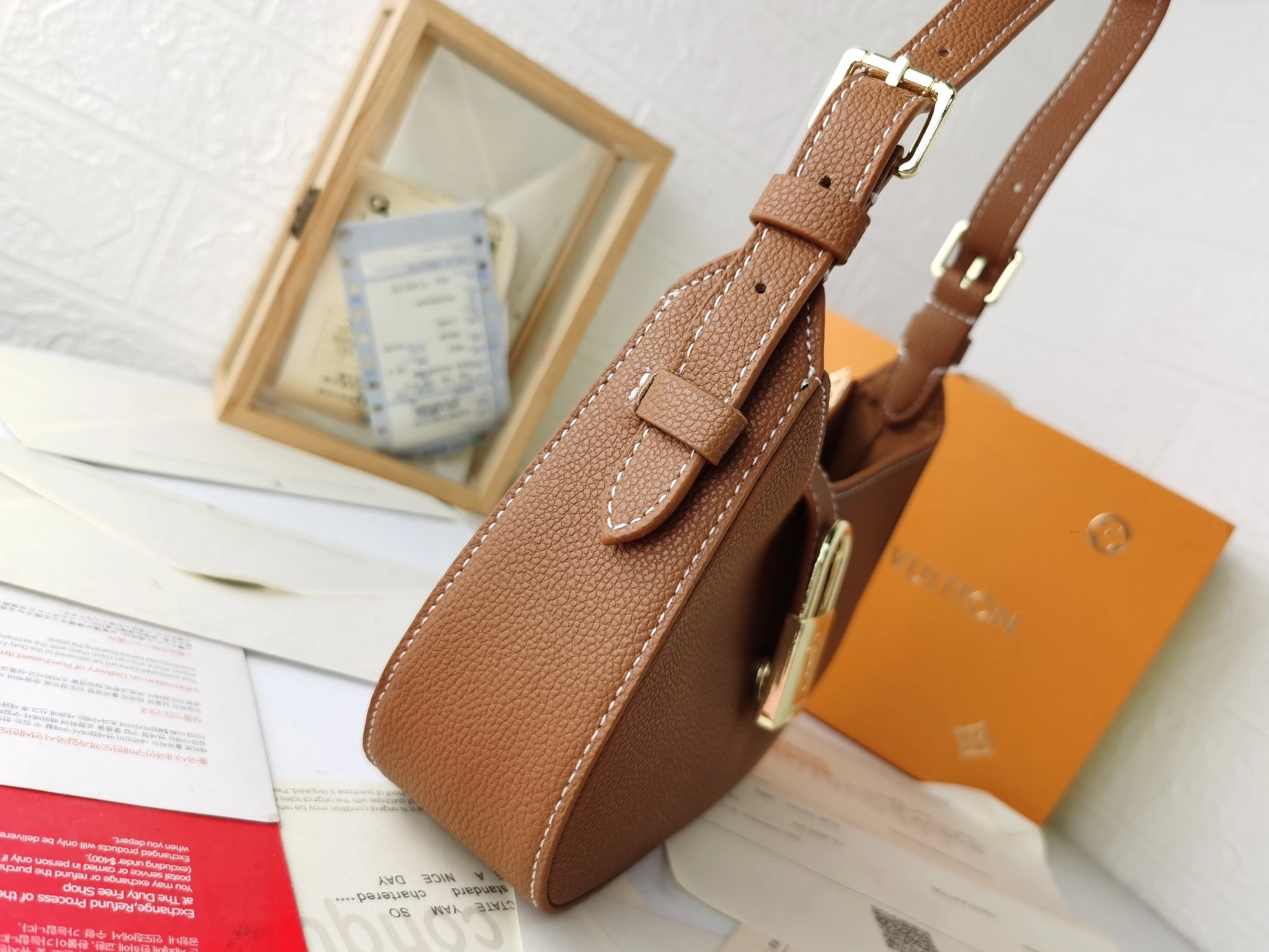Louis Vuitton AAA Quality Shoulder Bags For Women Lightweight 4757